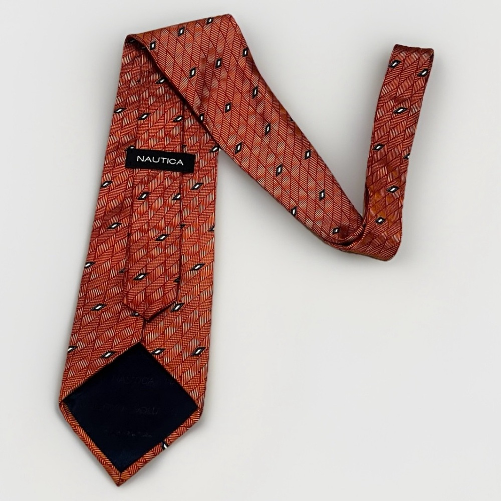 NAUTICA 100% Silk Designer Tie‎ Orange Geometric Business Casual Preppy Necktie - Picture 2 of 6